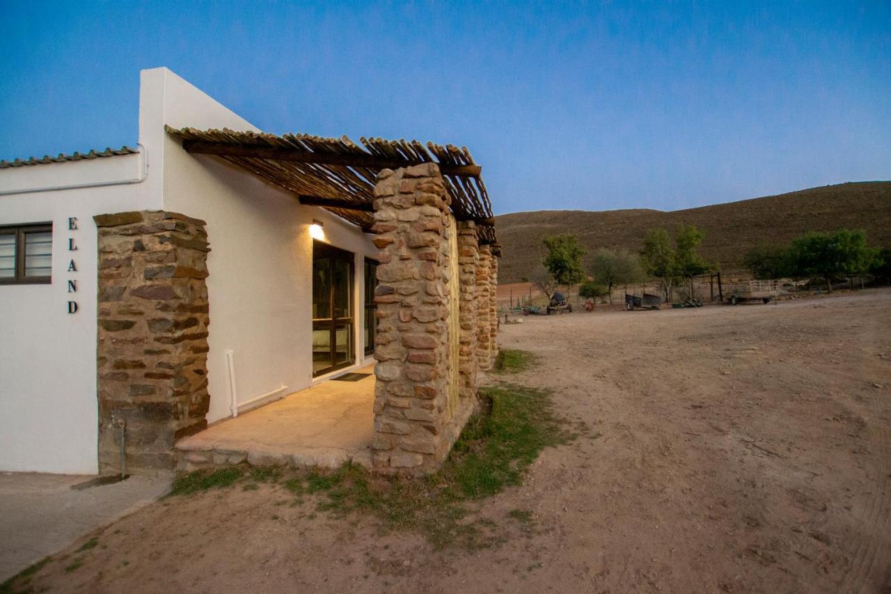 Desert Wind Private Guest And Game Farm Montagu Exteriör bild