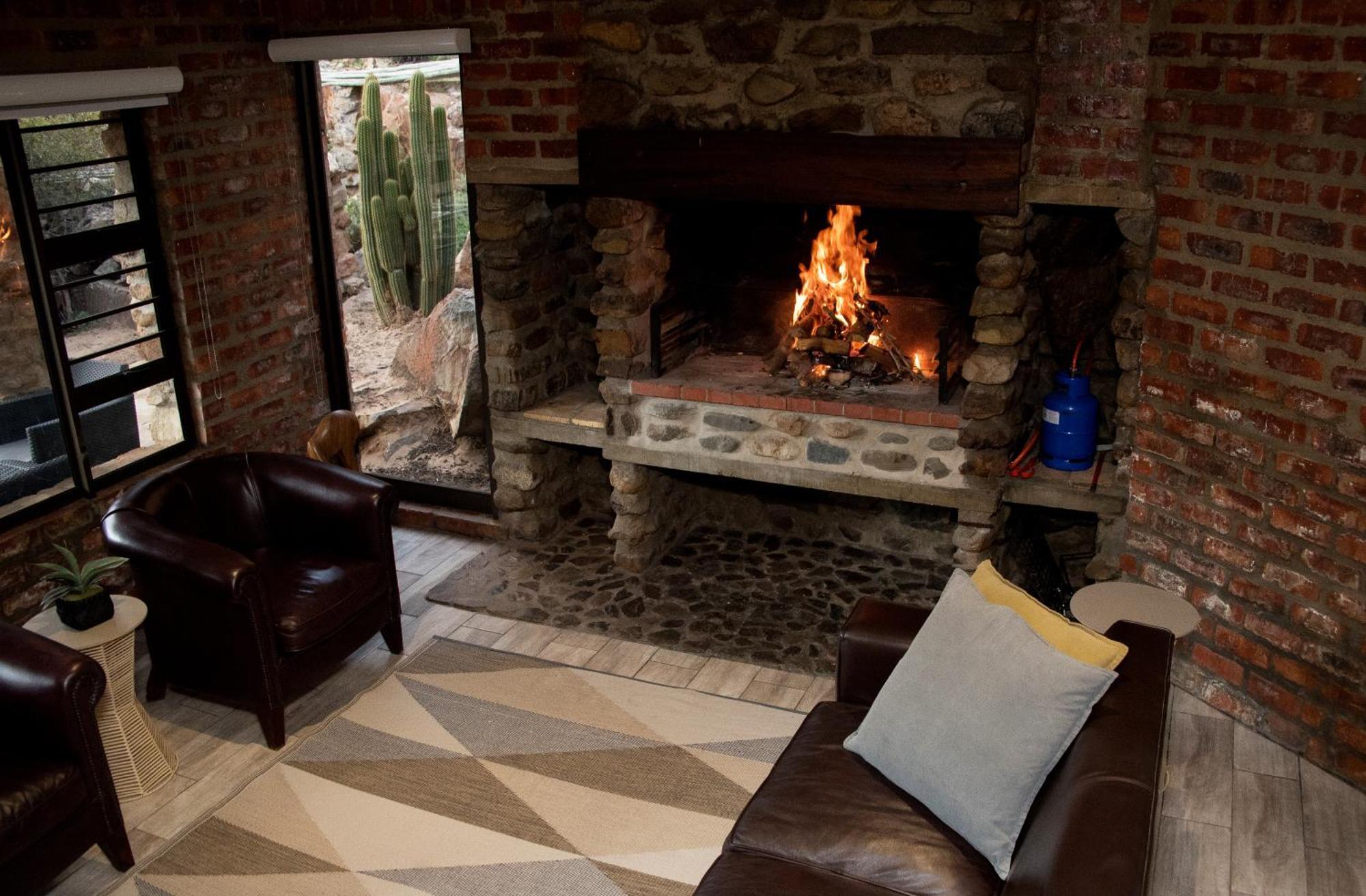 Desert Wind Private Guest And Game Farm Montagu Exteriör bild