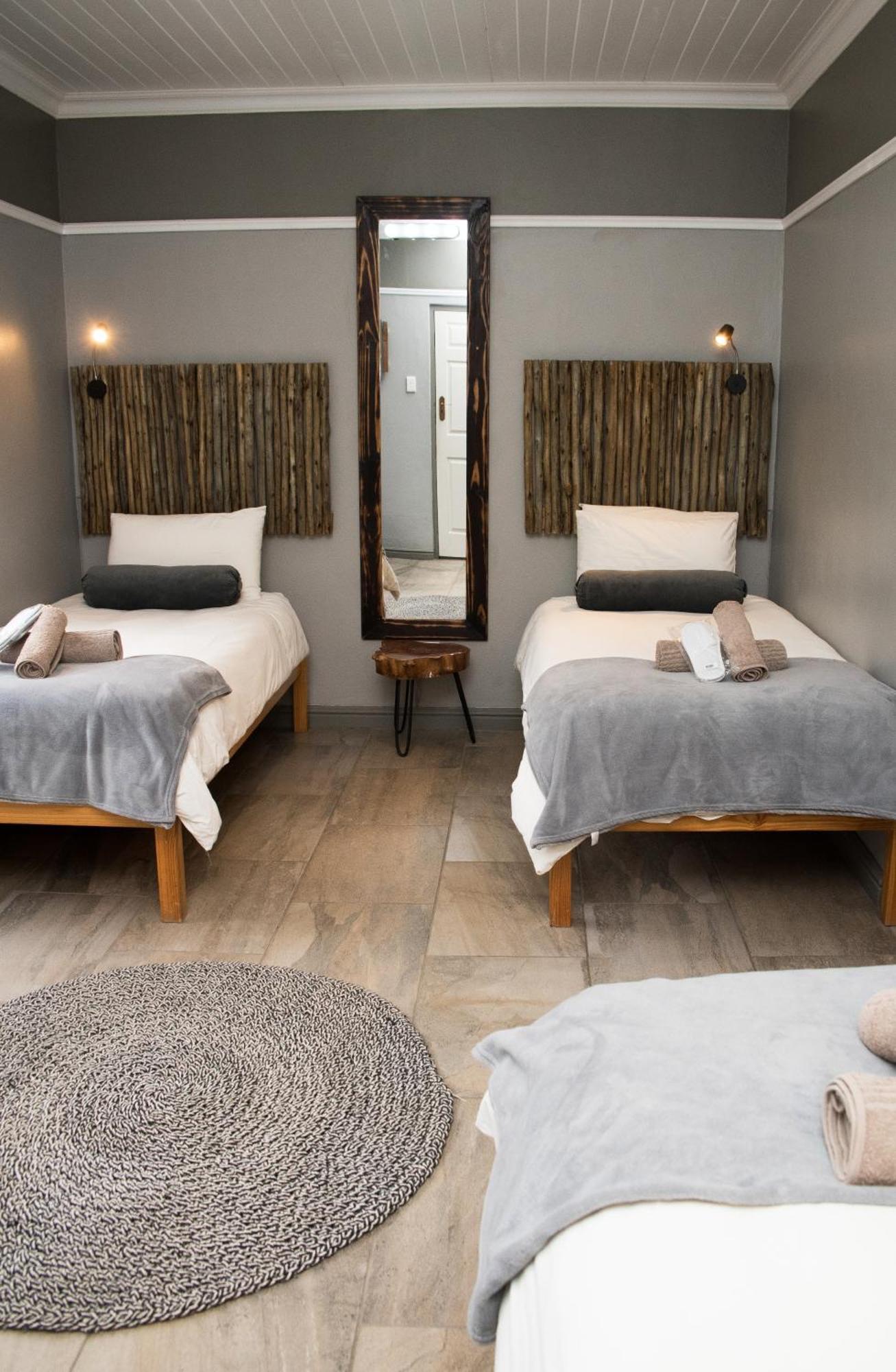 Desert Wind Private Guest And Game Farm Montagu Exteriör bild